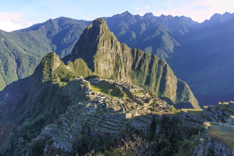 Jurnalul de călătorie: O incursiune în misterul și istoria Machu Picchu