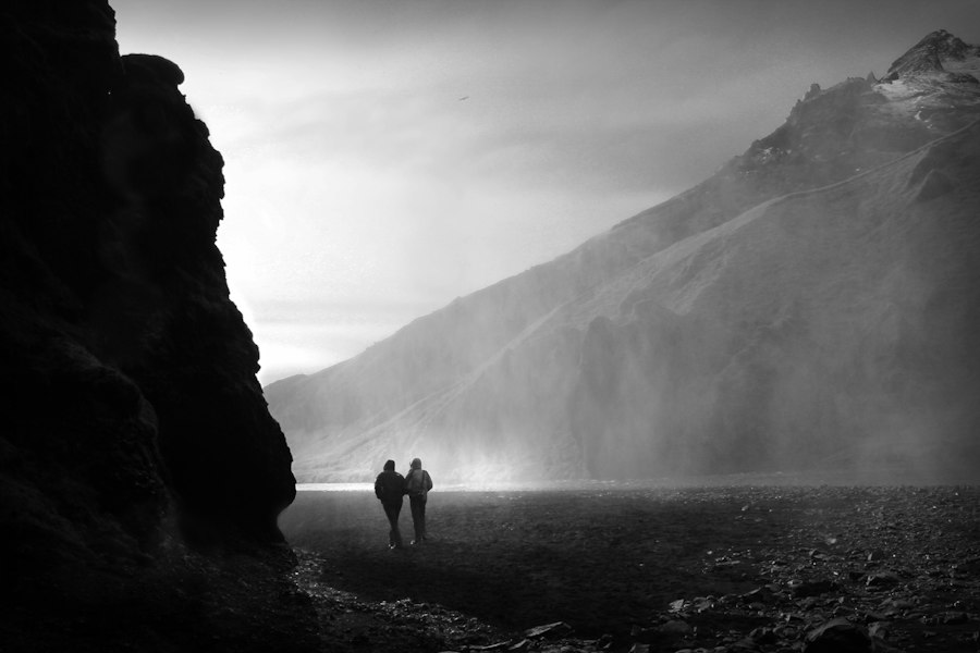 Photo traveling together