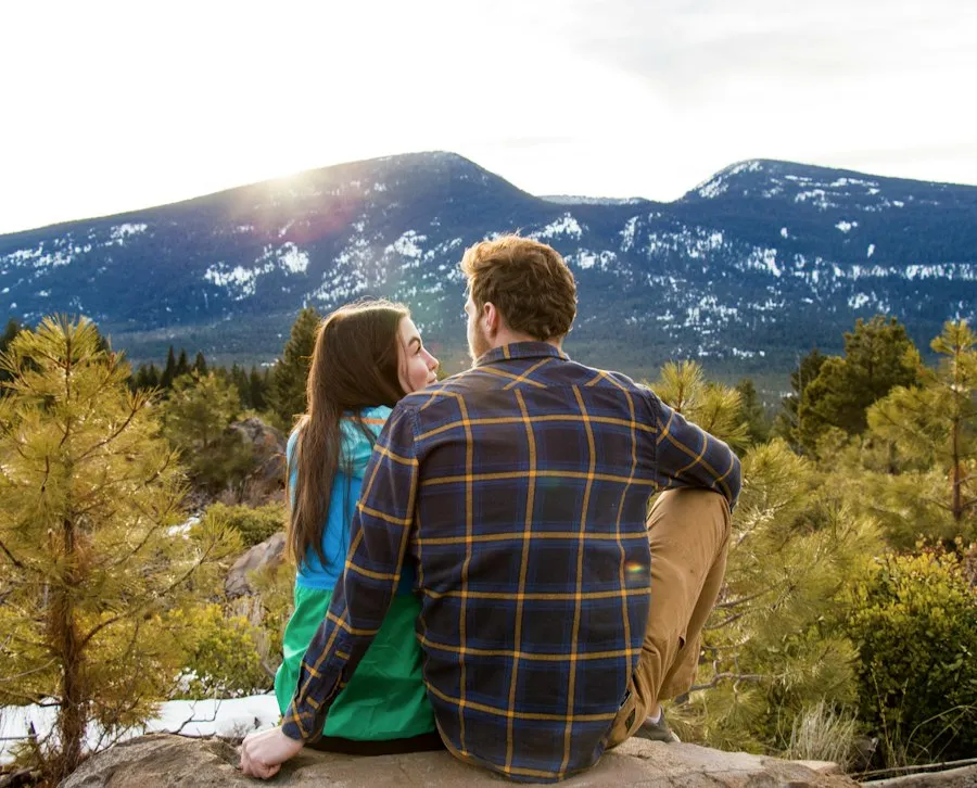 Photo couples hiking tips