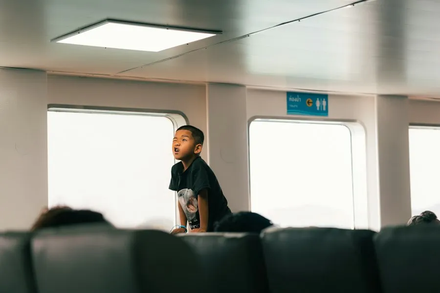 travel conflict avoidance tips